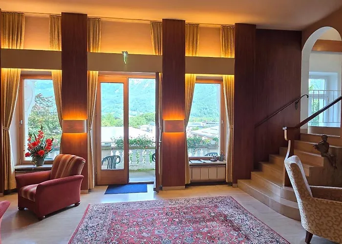 Alpina Hotel 3*