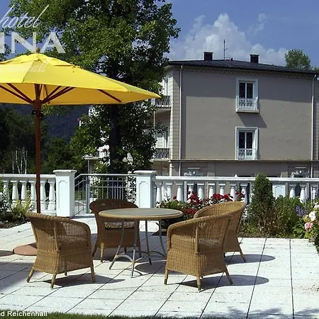 Alpina Hotel 3*