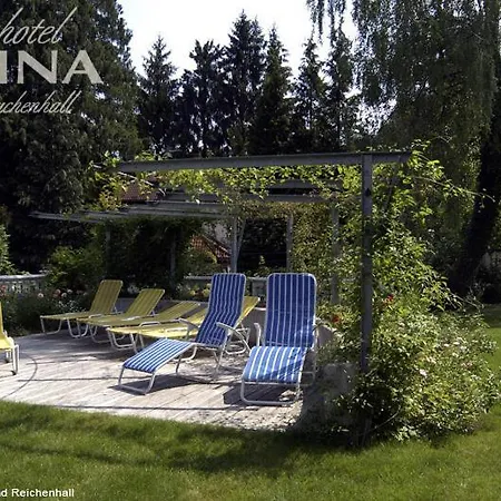 Hotel Alpina 3*